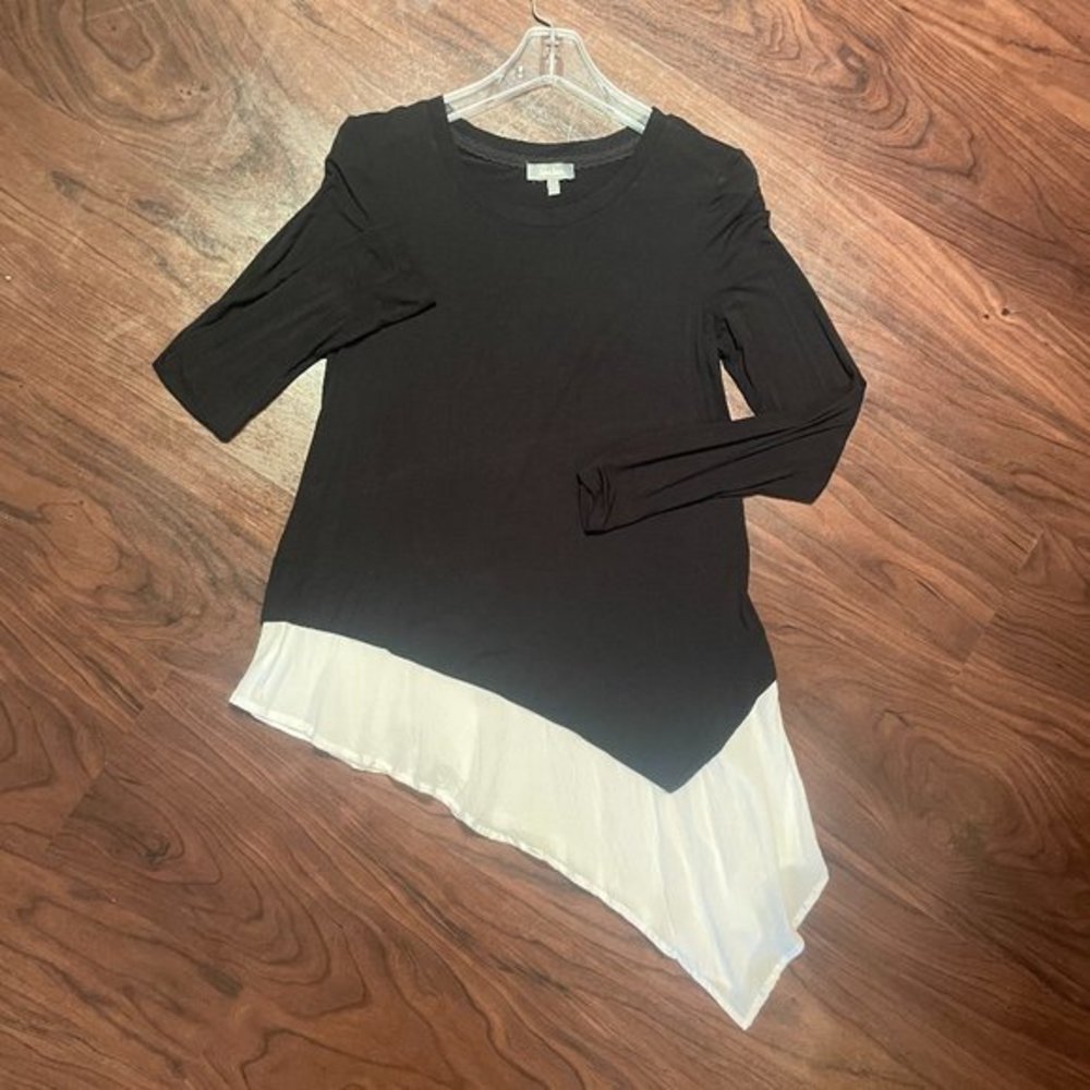 NEIMAN MARCUS Black White Long Sleeve Top
